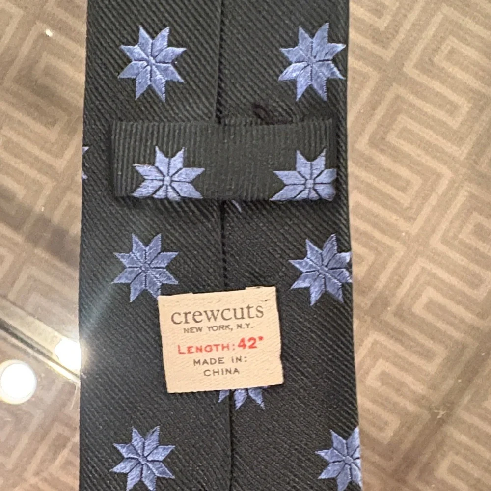 Elegant Dark green and Blue snowflake Tie